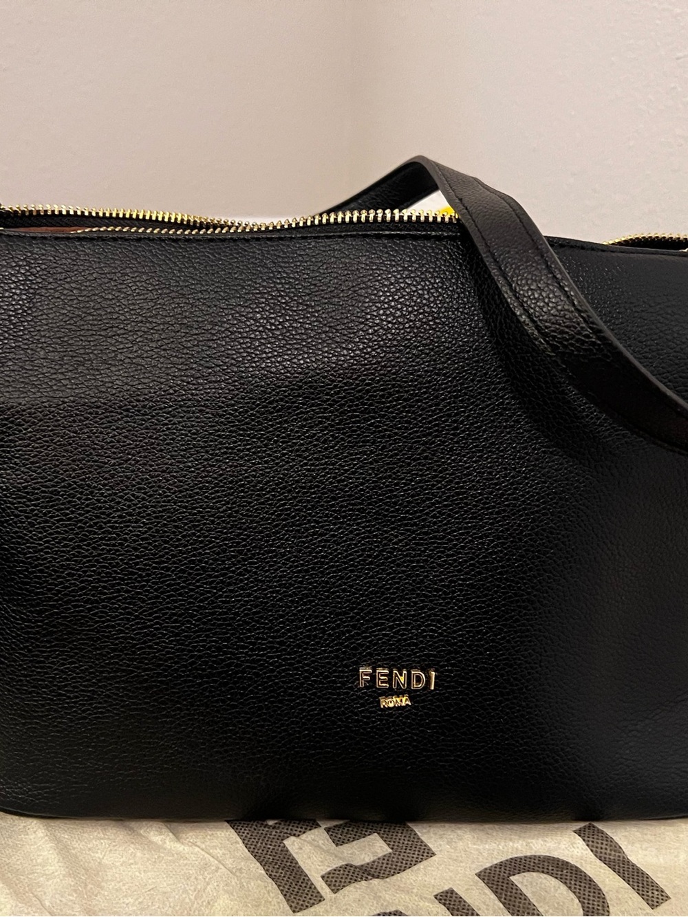 INSPIRED Black Leather Shoulder Bag with Wallet - Picture 3 of 7